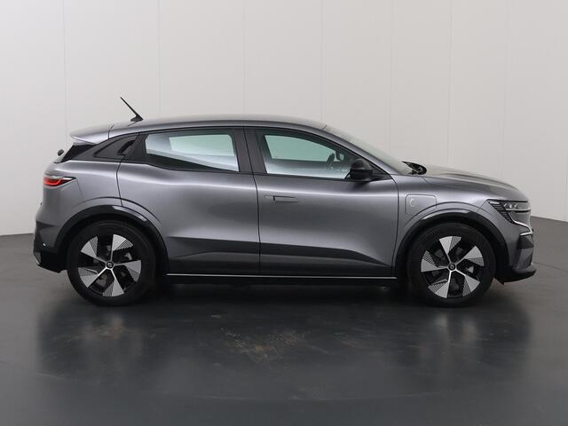 Renault MEGANE E-Tech EV60 Optimum Charge Business Ed. Evolution | SOH 96,4% | Trekhaak | Cruise Control Adaptief | Apple Carplay/Android Auto | Dodehoekdetectie | Stoelverwarming |