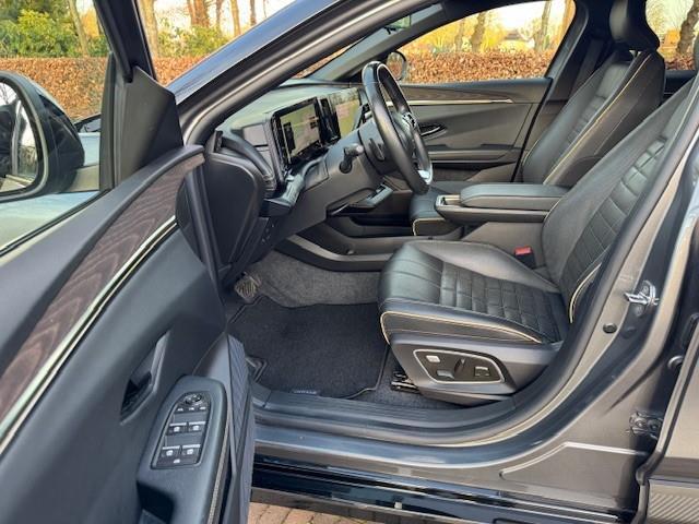 Renault MEGANE E-tech EV60 Optimum Charge Iconic 220PK/ SOH 92.2%/Trekhaak/Leer/Led/360Camera/Garantie