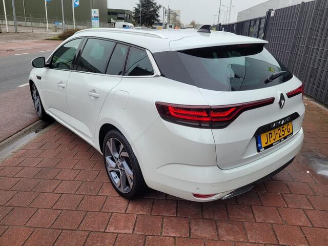 Renault MEGANE Estate 1.6 E-Tech Plug-In Hybrid 160 R.S. Line