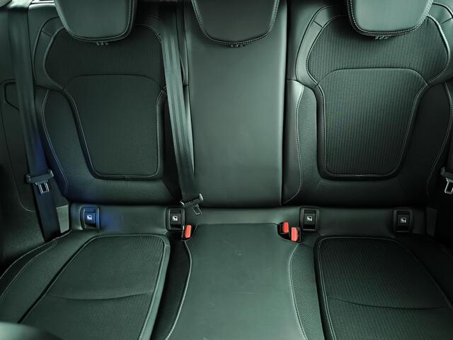 Renault MEGANE Estate 1.3 TCe 140 Techno Automaat | Trekhaak | Navigatie | All-season banden | 1700KG trekgewicht