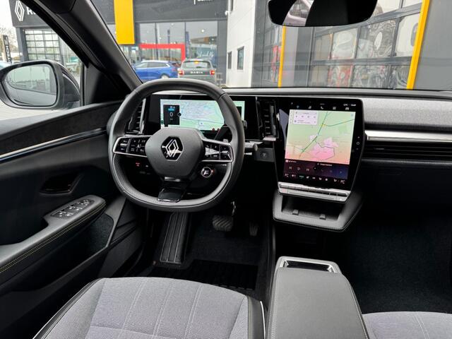 Renault MEGANE EV60 Techno 220 pk Pack Winter Harman Kardon