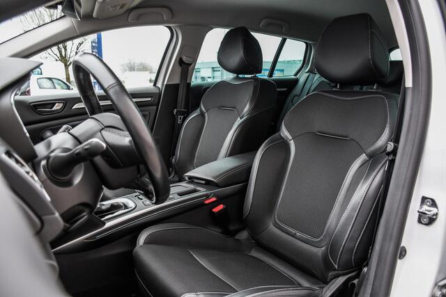 Renault MEGANE Estate 1.6 E-Tech Plug-In Hybrid 160 R.S. Line