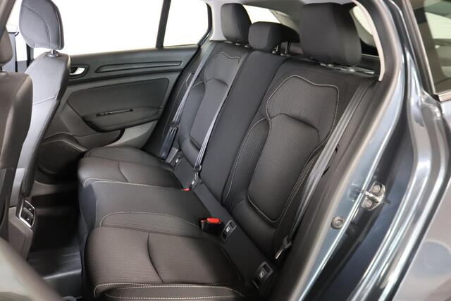 Renault MEGANE Estate 1.3 TCe Limited Trekhaak, Navigatie, Cruise Control