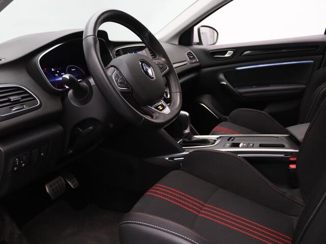 Renault MEGANE Estate E-Tech Plug-In Hybrid R.S. Line 160pk BOSE | Head-Up | Camera | Cruise | Parkeersens. v+a | Stoelverw.
