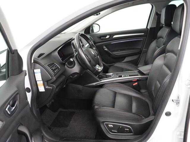 Renault MEGANE 1.3 TCe Business Edition One | Leder | Stoelverwarming | Adaptive cruise | Camera | Carplay | Keyless | Full LED | Navigatie | Park Assist | Dodehoek detectie | Climate control