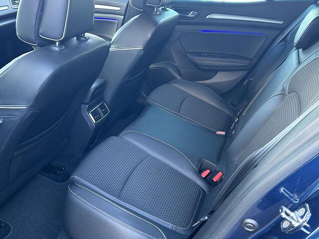 Renault MEGANE 1.3 TCe Bose | Navigatie | Camera | Premium Audio | Climate Control |