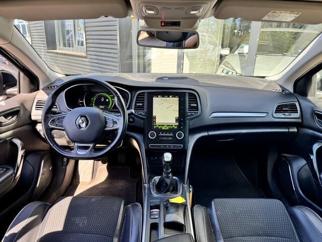 Renault MEGANE Estate 1.2 TCe Bose*Navi*Camera*EXPORT/EX.BPM*