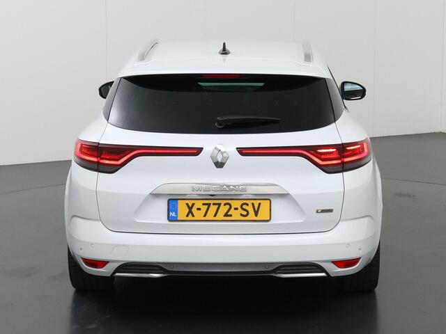 Renault MEGANE Estate 1.6 E-Tech Plug-In Hybrid 160 R.S. Line | Trekhaak Afneembaar | Navigatie | Parkeercamera | Bose | Stoelverwarming |