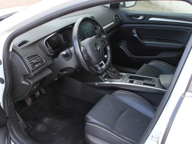 Renault MEGANE Estate 1.3 TCe Intens | BOSE |