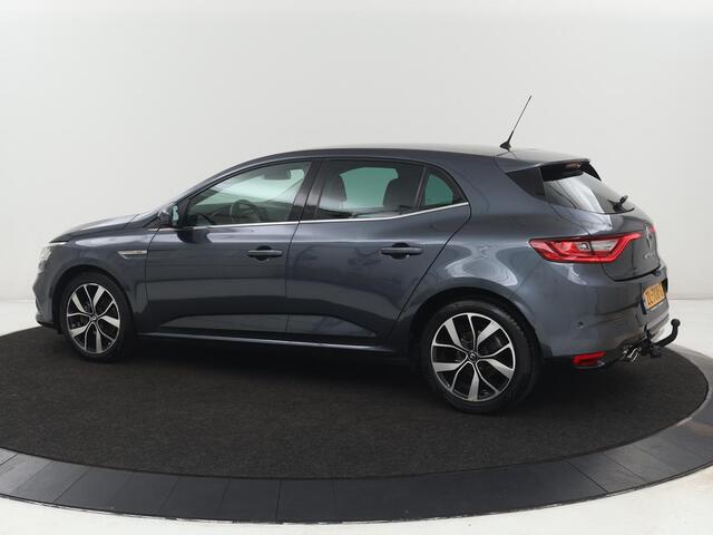 Renault MEGANE 1.3 TCe Bose | Camera | Carplay | Park Assist | Navigatie | Half leder | Keyless | Climate control | DAB+ | Bluetooth | Cruise control | Dodehoek detectie