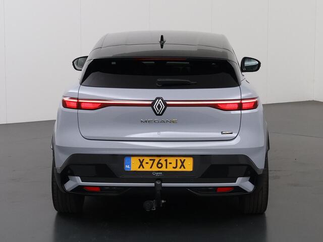 Renault MEGANE E-Tech EV60 Optimum Charge Techno | SOH 95% | Trekhaak | Groot Navigatie | 360 Camera | DAB | Apple CarPlay/ Android Auto | Stoel en stuurverwarming | Adaptieve Cruise Control | Dodehoek detectie |