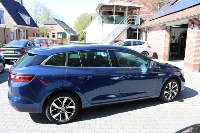Renault MEGANE 1.2 TCE BOSE - Camera - Massagestoel -climate