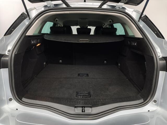 Renault MEGANE Estate 1.3 TCe 140 Techno | Automaat | Trekhaak | Navigatie | Camera