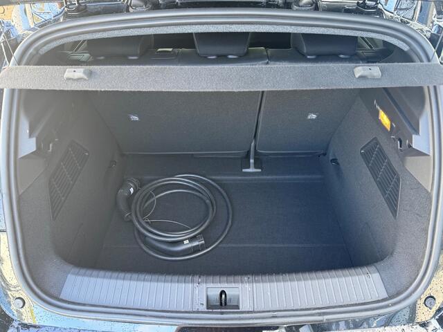 Renault MEGANE E-Tech comfort range esprit alpine 60 kWh | 360° Camera | Harman Kardon geluid | Elektrische stoelen | DEMO - VRAAG NAAR DE BESCHIKBAARHEID