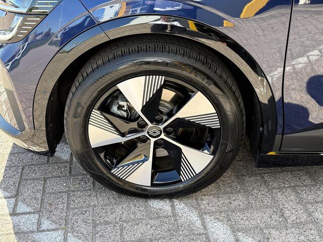 Renault MEGANE E-Tech comfort range techno 60 kWh | NAP | Pack driving & Comfort | Navigatie | stoelverwarming | 360 graden camera |