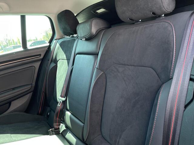 Renault MEGANE Estate 1.6 E-Tech Plug-In Hybrid 160 R.S. Line / STOELVERWARMING / PARKEERSENSOREN / ACHTERUITRIJCAMERA / HEAD-UP DISPLAY