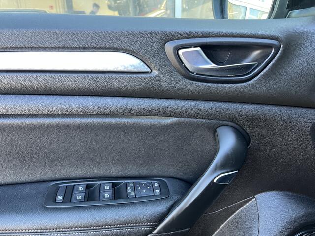 Renault MEGANE Estate 1.3 TCe Business Edition One Airco Cruise control Parkeersensoren voor en achter Telefoonverbinding Stuurwielbediening 5-Persoons Navigatiesysteem 1e eigenaar Dealer onderhouden