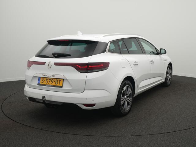 Renault MEGANE Estate TCe 140 Intens - RIJKLAARPRIJS - All Seasonbanden - Achteruitrijcamera - Head-Up Display - Trekhaak - Dealeronderhouden