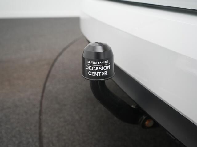 Renault MEGANE Estate TCe 140 Intens - RIJKLAARPRIJS - All Seasonbanden - Achteruitrijcamera - Head-Up Display - Trekhaak - Dealeronderhouden