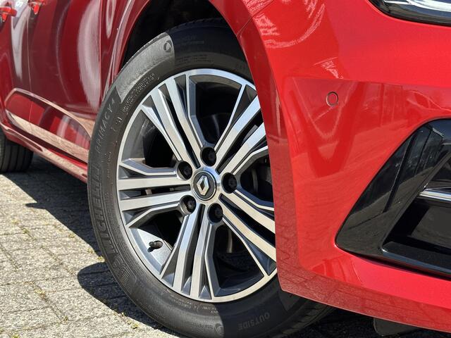 Renault MEGANE Estate TCe EDC 140 Intens | AUTOMAAT l Dealeronderhouden |