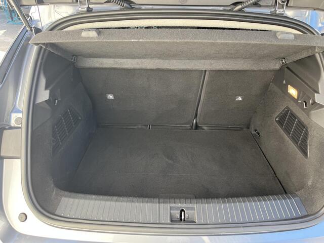 Renault MEGANE E-Tech EV60 Optimum Charge Evolution ER / CAMERA / PARKEERSENSOREN VOOR EN ACHTER / APPLE CARPLAY ANDROID AUTO