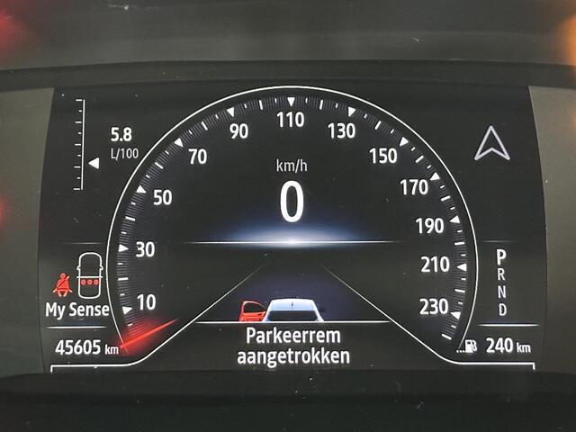 Renault MEGANE 1.3 TCe 140 Intens EDC AUTOMAAT | TREKHAAK | PARKEERSENSOREN VOOR-/ACHTER | STOEL-/STUURVERWARMING | NAVIGATIE
