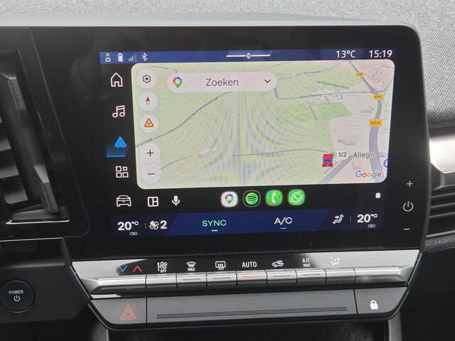 Renault MEGANE E-Tech comfort range techno 60 kWh / SOH 99,45% / Fabrieksgarantie tot 12-2027 / CCS snelladen / Warmtepomp / Adaptief cruise control / Achteruitrijcamera / Apple Carplay Android Auto / Keyless Entry/Start /