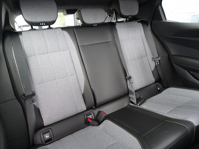 Renault MEGANE E-Tech comfort range Business Edition 60 kWh NU 5 JAAR GARANTIE! / PACK DRIVING & COMFORT / TWO-TONE METALLIC