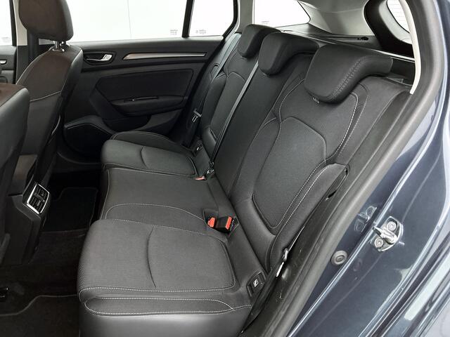 Renault MEGANE Estate 1.3 TCe 141PK Automaat Zen / Trekhaak / Navigatie / Pdc.A / Airco-ecc./ Xenon / Apk 11-2026