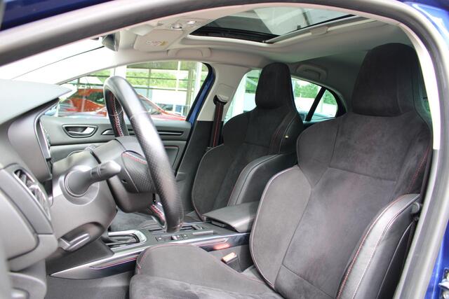 Renault MEGANE 1.6 Plug-In Hybrid 160 R.S. Line | Panoramadak | BOSE-Audiosysteem | Alcantara | Stoelverwarming |