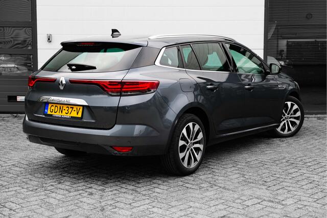 Renault MEGANE Estate 1.3 TCe 140 PK Techno | Automaat | Camera achter | LM Velgen | 1700 kg aanhanger gewicht | vraag naar de beschikbaarheid |