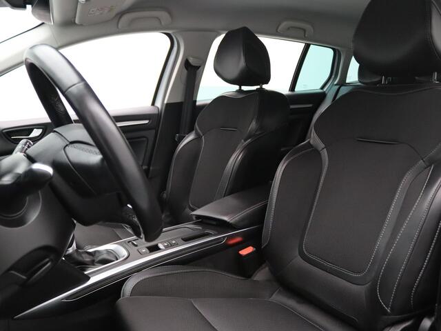 Renault MEGANE Estate TCe 140pk Techno EDC/AUTOMAAT Climate | Cruisecontrol | Navi | Parksens. v+a | Stoel-/stuurverw.