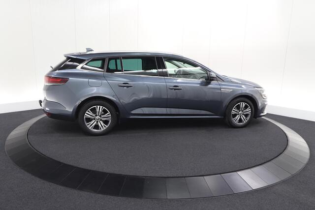 Renault MEGANE Estate TCe 140 Intens | 1.700 KG Trekgewicht | Trekhaak | Camera | Head-Up Display | Dodehoekdetectie