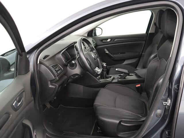 Renault MEGANE 1.2 TCe Zen | Trekhaak | Cruise control | Climate control | Bluetooth | Navigatie | DAB | 2e eigenaar
