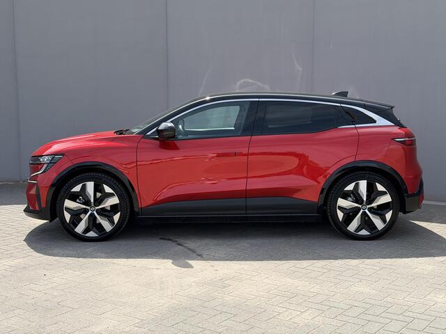 Renault MEGANE E-Tech comfort range iconic 60 kWh / SOH 96 % / Fabrieksgarantie tot 9-2027 / Harman&Kardon / Dodehoek Detectie / 360 Camera / CCS Snelladen / Navigatie / Adaptieve Cruise / Stoelverwarming /
