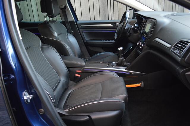 Renault MEGANE 1.3 TCe Bose Panorama Navi Clima Cruise CarPlay Pdc