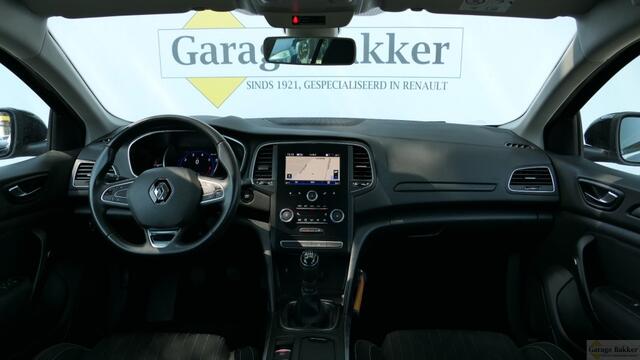 Renault MEGANE Estate TCe 140 Limited