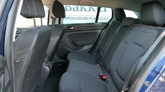Renault MEGANE Estate TCe 140 Limited