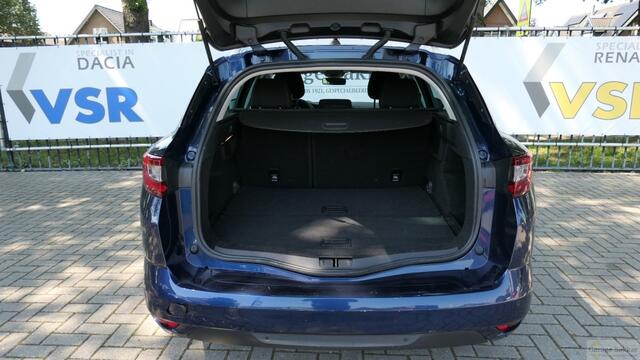 Renault MEGANE Estate TCe 140 Limited