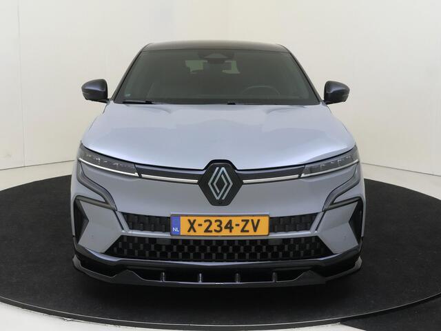 Renault MEGANE E-Tech EV60 Optimum Charge Iconic | Pack Augmented Vision & Advanced Driving Assist | Apple Carplay/Android | cruise control adaptief | electronic climate control | lederen bekleding | lichtmetalen velgen 5-spaaks 20" | navigatiesysteem | voorstoelen verw