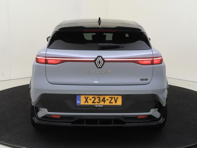 Renault MEGANE E-Tech EV60 Optimum Charge Iconic | Pack Augmented Vision & Advanced Driving Assist | Apple Carplay/Android | cruise control adaptief | electronic climate control | lederen bekleding | lichtmetalen velgen 5-spaaks 20" | navigatiesysteem | voorstoelen verw