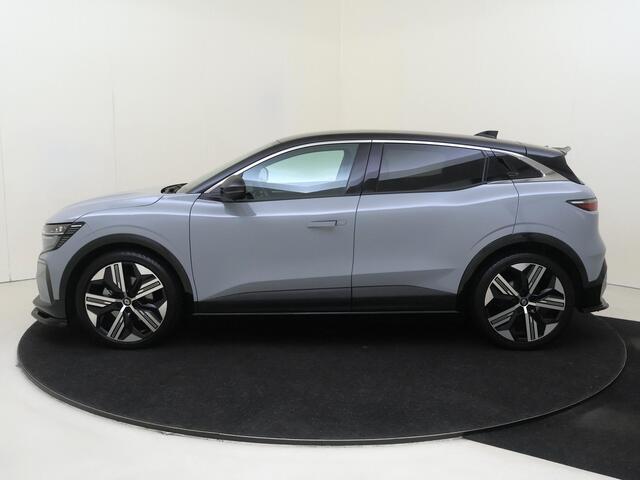 Renault MEGANE E-Tech EV60 Optimum Charge Iconic | Pack Augmented Vision & Advanced Driving Assist | Apple Carplay/Android | cruise control adaptief | electronic climate control | lederen bekleding | lichtmetalen velgen 5-spaaks 20" | navigatiesysteem | voorstoelen verw