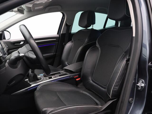 Renault MEGANE 1.3 TCe Bose | Cruise control | Navigatie| Climate control| Keyless | Sportstoelen | Lichtmetaal 17" | All season banden |