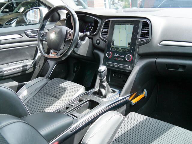 Renault MEGANE Estate 1.2 TCe 130PK Bose | CAMERA | NAVIGATIE | 1.700kg Trekgew. |
