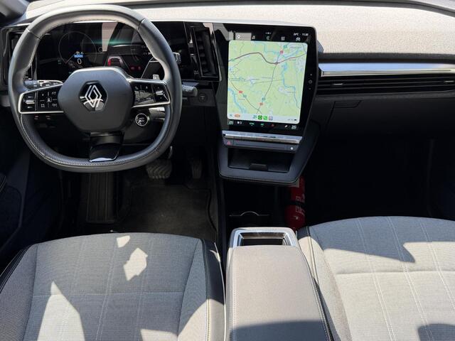 Renault MEGANE E-Tech EV60 220pk Optimum Charge Techno / SOH 95% / Camera Binnen Spiegel / 20" Lm velgen / Navigatie / Carplay / Stuurverwarming / Warmtepomp / Adaptive Cruise Controle / 360 Parkeer Camera