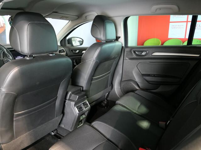 Renault MEGANE Estate 1.3 TCe 140 Techno *Vraag naar beschikbaarheid!* - Allseasons - Trekhaak - Camera