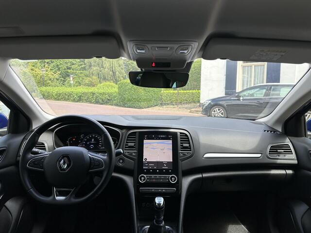 Renault MEGANE IV Estate 1.3 TCe 140 Techno | Dealeronderhouden | Trekhaak | Prachtige kleur bleu iron | Pack Parking | Easylink navigatiesysteem | Apple Carplay/Android Auto |