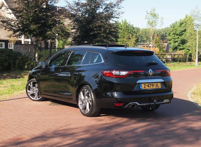 Renault MEGANE Estate 1.6 TCe GT | Panoramadak | Camera | Trekhaak | Head-Up Display |