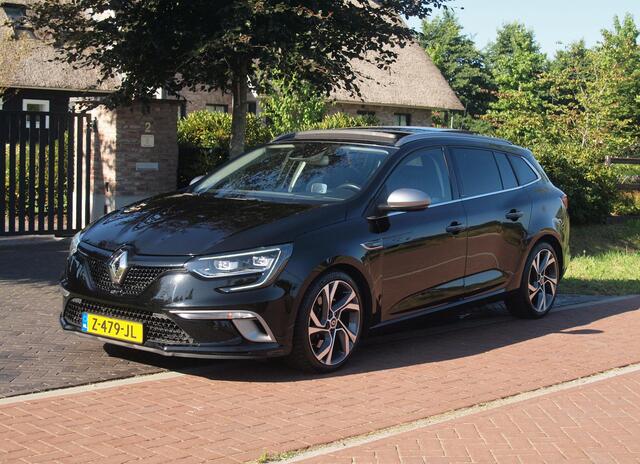 Renault MEGANE Estate 1.6 TCe GT | Panoramadak | Camera | Trekhaak | Head-Up Display |