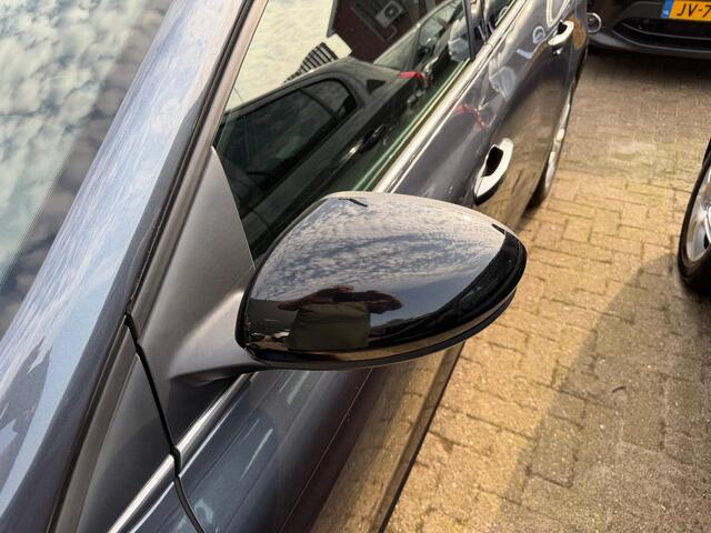Renault MEGANE Estate 1.3 TCe Limited